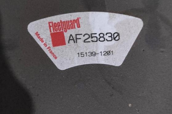 Фільтр Fleetguard AF25830 - 1