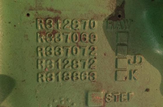 Карита переднього моста трактора John Deer 8360R після реставрації - 4