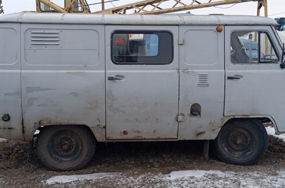 Автомобіль УАЗ 3909  -  4