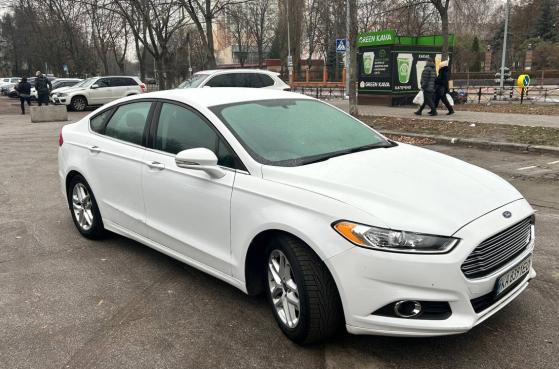 Ford Fusion SE 2,5 Газ/Бензин АКПП 2015 року -  3