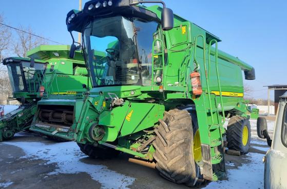 Комбайн зернозбиральний JOHN DEERE  W660 2015 р.в. -  2