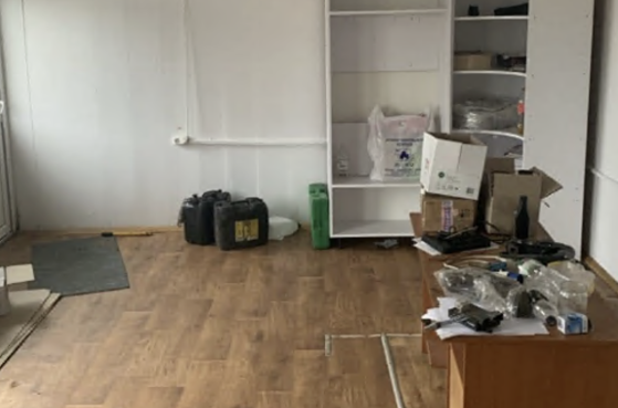 Магазин 30 метрів з меблями с.Харківці Лохвицький район Полтавська область -  2
