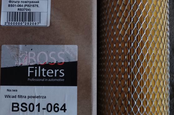 Фільтр повітряний Boss BS01-064 (P821575, RS3704) -  1