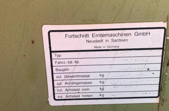 Прес-підбирач Fortschritt -  7